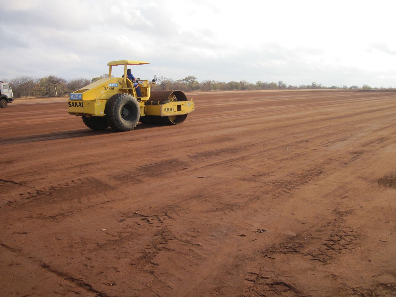 limpopo lipadi game reserve - Compaction of Parking Area