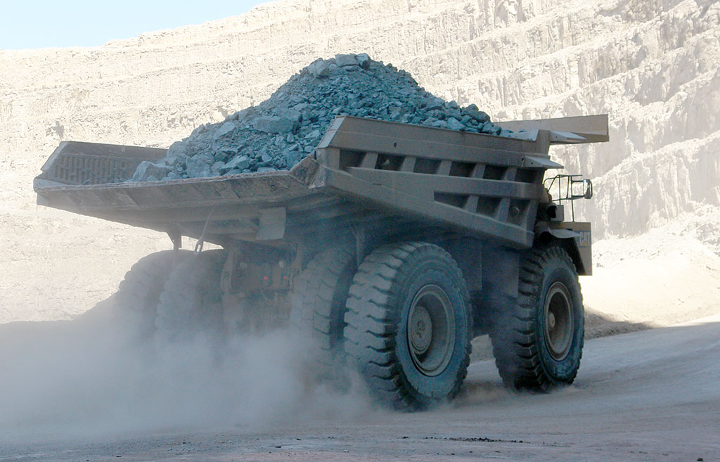 Mine-Haul-Road-truck--Dust Mine Haul Road truck - Rolling Resistance